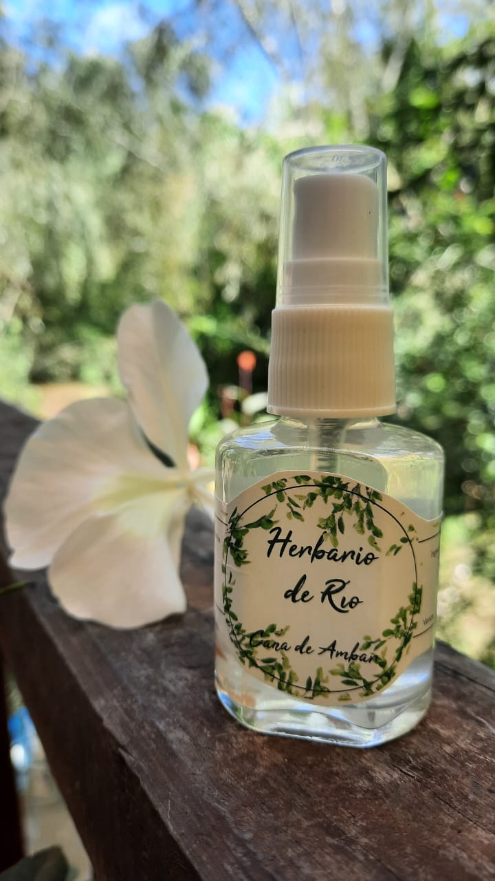 Imagen ilustrativa de Agua Florida 30ml "Herbario del Río"